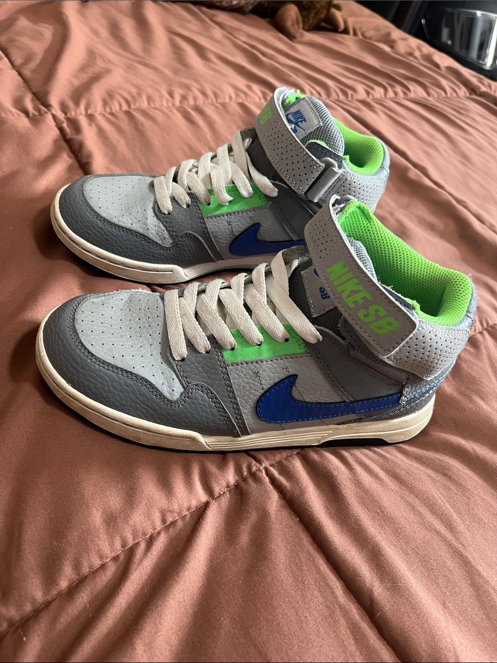 Nike Kids High-Top Sneakers in Gray, Blue & Neon Green
